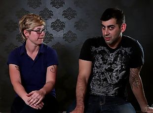 An amateur couple gets interviewed backstage before fucking
